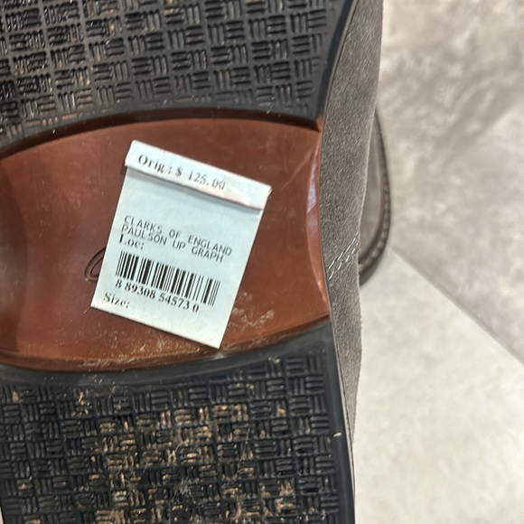 Clark’s grey suede boots - Picture 6 of 6